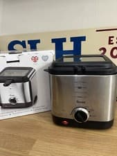 Image of Swan 1.5 litre Stainless Steel Deep Fat Fryer with Viewing Window SD6060N *BNIB*