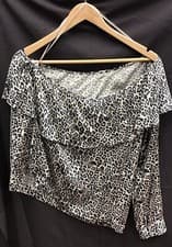 Image of Ladies Mint Velvet Neutral Philippa Print Top Size 16