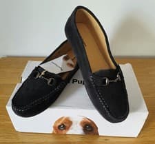 Image of Hush Puppies Molly Snaffle Loafer Black Suede Size 6