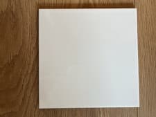 Image of NEW Ceramic Wall Tiles 20x20cm White Gloss (Kitchen / Bathroom). Approx. 4m2