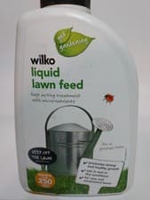 Image of 1 L Concentrate Liquid Lawn Feed Fast Acting Treatment Micro-Nutrients 250m²