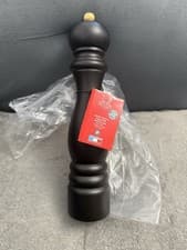 Image of Peugeot France Pepper Mill 30cm chocolate beechwood Moulin à poivre