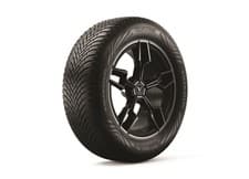 Image of 225/50R17 98V Vredestein QUATRAC XL Brand New Tyre