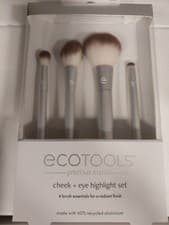 Image of ecotools cheek and highlight set