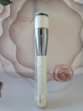 Image of Chantecaille Buff And Blur Brush New in Sleeve