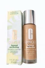 Image of Clinique Beyond Perfecting Foundation + Concealer 30ml 8.5 Hazelnut / CN 50 