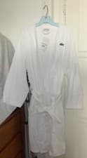 Image of NEW NWT LACOSTE BATHROBE BATH ROBE ONE SIZE COTTON WHITE UNISEX DESIGNED FRANCE