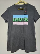 Image of Levis T-Shirt Womens Small Black The Perfect Graphic Logo Short Sleeve Tee