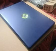Image of HP Stream 11-Y000NA 11.6 inch Laptop (32GB, Intel Celeron, 1.10GHz, 2GB)