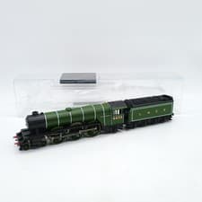 Image of Hornby LNER Green Flying Scotsman 4-6-2 4472 DCC Ready - (Unused) Mint Condition