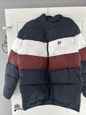 Image of Lyle and Scott Men's Lightweight Puffer Jacket Blue White Burgundy Size XL New