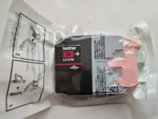 Image of BROTHER LC121 GENUINE INK CARTRIDGE -  MAGENTA, LC-121