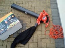 Image of Flymo leaf blower vaccum