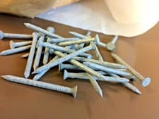 Image of 40mm x 2.65mm GALVANISED JAGGED PLASTERBOARD NAILS - 0.9kg