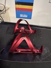 Image of Supacaz Fly Ano Aluminium Water Bottle Cage - Red - *BNIB* RRP £19.99