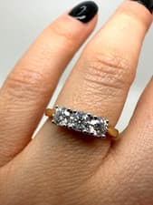 Image of 18Ct Yellow Gold Brilliant Cut Trilogy Diamond Ring 0.75Ct Diamond Ring Gg164
