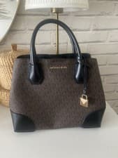 Image of MICHAEL KORS Mercer Gallery Small Signature Logo Satchel Original Price $298