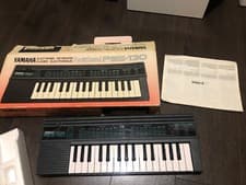 Image of Yamaha Electronic Keyboard PSS-130