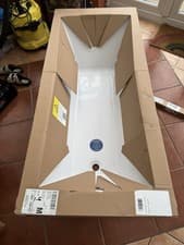Image of Straight Bath Brand New 1600mm x 700mm Still In Packaging