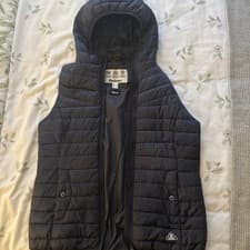 Image of Barbour Shaw Baffle Quilted Hooded Short Gilet, RRP £139 UK 12