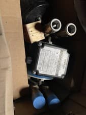 Image of Universal Pump - Twin Impeller 2 Bar Brass - Wickes - New in Box