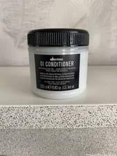 Image of Davines - OI Conditioner (Absolute Beautifying Conditioner - All Hair Types) 250