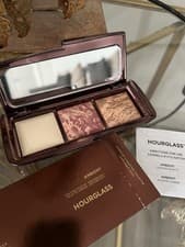 Image of BNIB HOURGLASS AMBIENT LIGHTING PALETTE DIFUSSED EDIT EUPHORIC FUSION BLUSH RARE