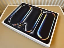 Image of APPLE iPad Pro 13” (2025) M5 256GB WiFi + CELLULAR Black UK *SEALED* RRP £1499