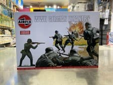Image of Airfix WWII German Infantry Model Soldiers 1:32 Scale Unpainted Plastic Figures