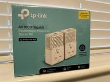 Image of TP-Link TL-PA7010P Av1000 Gigabit Passthrough Powerline Adapter Kit