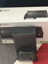 Image of Xbox Series S 1TB Carbon Black