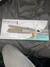 Image of Remington Hydraluxe Hair Straightener