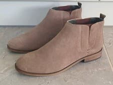 Image of Barbour Men's Taupe Beige Brown Suede Chelsea Boots Size UK 7