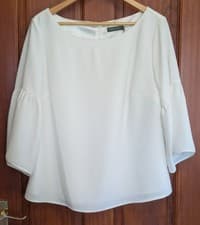 Image of Mint Velvet Ivry Bell Sleeve Top Size 16 Fully Lined
