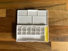 Image of Derwent Watercolour 12 Half Pans EMPTY Travel Box White New