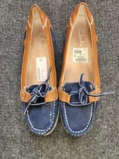 Image of ladies clarkes shoes size 6 blue/brown flat- CG D16
