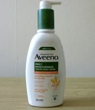 Image of New Aveeno Daily Moisturising Yogurt Body Cream, Apricot & Honey Scent - 300ML  