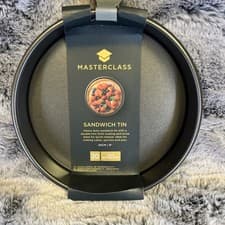 Image of MasterClass Non-Stick Loose Base Sandwich Pan Round 20cm (8")