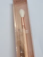 Image of Zoeva 134 Luxe Powder Fusion Brush Rose Golden