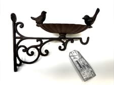 Image of Esschert Design Cast Iron Birdbath with Bracket - Brown (NEW OTHER)
