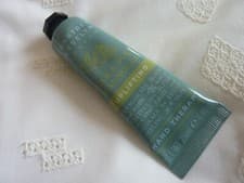 Image of Crabtree & Evelyn Pear & Pink Magnolia Hand Therapy Cream 25g New & sealed