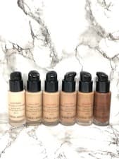 Image of Giorgio Armani Power Fabric Foundation 18ml, SPF25 Long-Lasting-Various shades