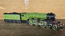 Image of Hornby Tri-ang Flying Scotsman With Chuff Chuff Tender Gloss Finish 00 Gauge