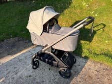 Image of Nearly New Bugaboo Dragonfly - bassinet & pushchair