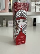 Image of Benefit California kissing Moisturiszing Lip balm 22 Ruby Full Size Brand New