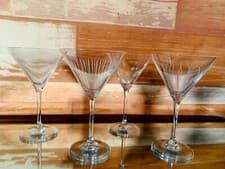 Image of LUMINARC LOUNGE CLUB SET OF 4 x 30cl COCKTAIL MARTINI GLASSES Free Shipping UK