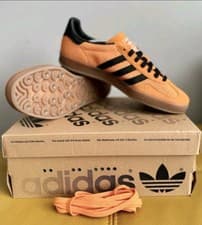 Image of adidas Indoor Gazelle Size 6 Orange, Black And gum