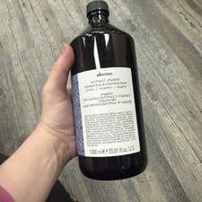 Image of Davines Alchemic Silver Shampoo 1000ml – Neutralises Yellow Tones Blonde Grey