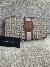 Image of Tommy hilfiger large roomy wallet