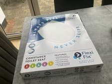 Image of Croydex Constance Toilet Seat White universal Quick Release flexi fix BNIB